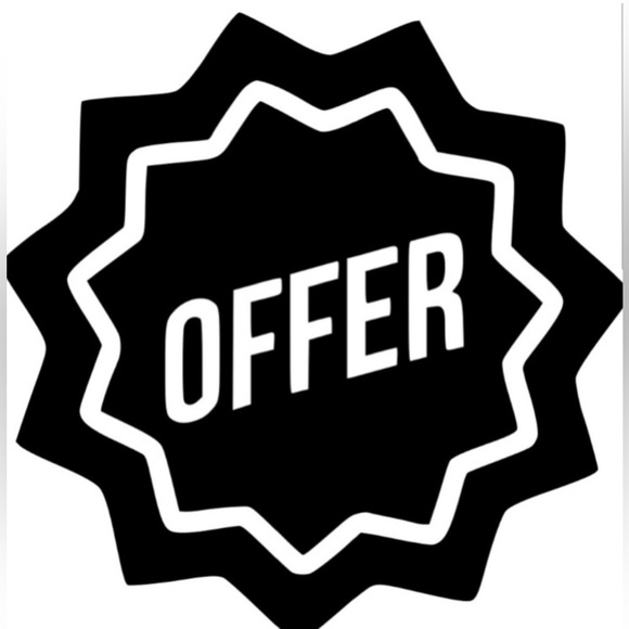 Meet your Posher, K! SAME DAY SHIPPING, 5 STAR RATING, SHARING MACHINE!!!🔥🔥 - Picture 3 of 8